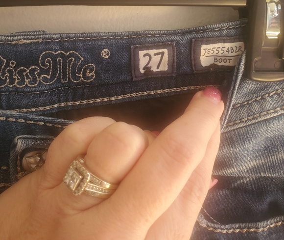 Miss Me Jeans - Picture 3 of 4